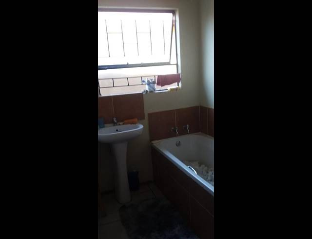 3 BEDROOM HOUSE FOR SALE IN SOSHANGUVE VV